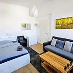 Casa Gia Og